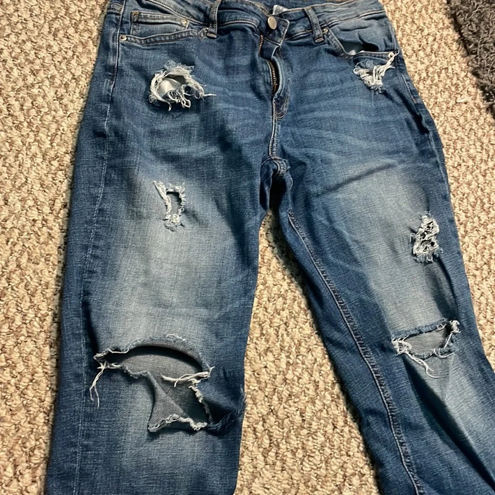 H & M girlfriend fit - Picture 2 of 2